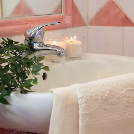 La Casa Di Kya Bed & Breakfast